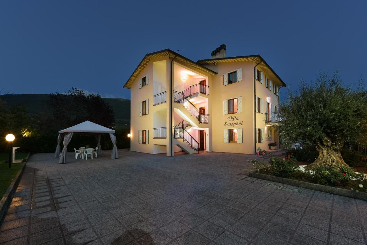 Villa Scarponi אסיסי מראה חיצוני תמונה